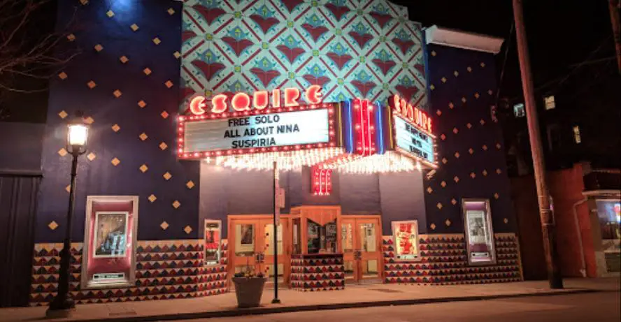 Esquire Theater - <a href="https://www.esquiretheatre.com/theater-info">Photo Source</a>